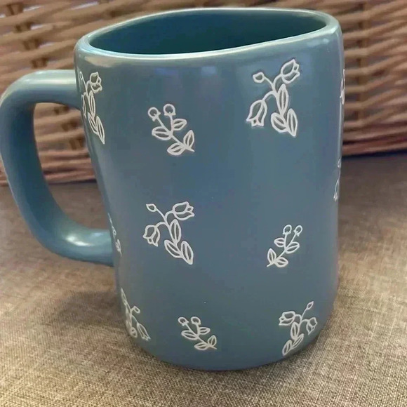 NEW Rae Dunn ~BELIEVE~ Mug - Picture 3 of 4